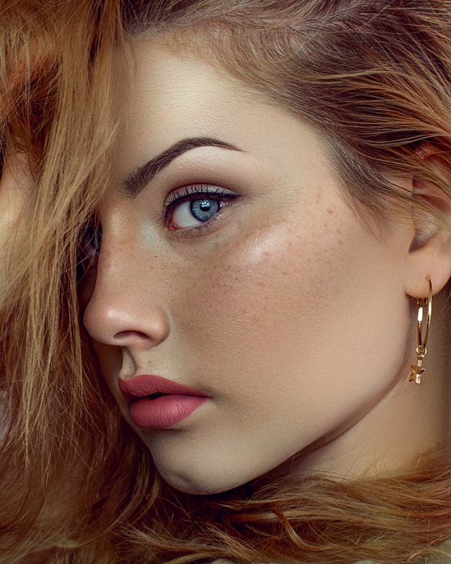 woman wearing makeup